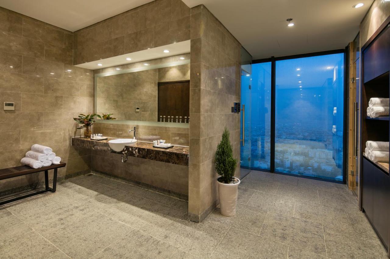Luxury Beach Condo 5-Star, Rooftop Pool Da Nang Eksteriør billede